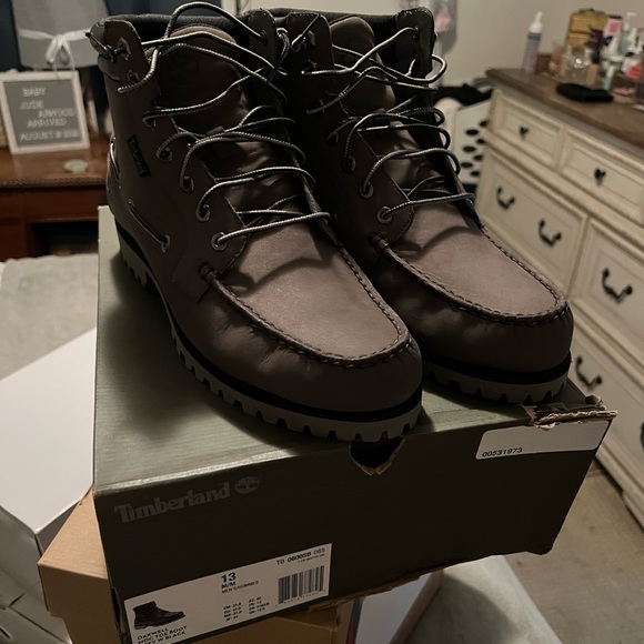 Timberland - Picture 2 of 4